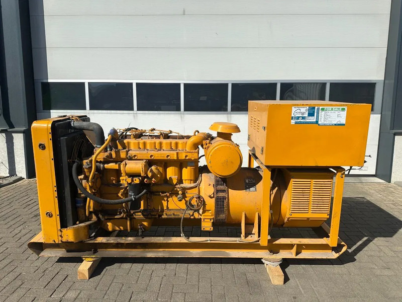 Caterpillar 3306 Leroy Somer 160 kVA noodstroom generatorset 869 hours - Groupe électrogène: photos 1 Caterpillar 3306 Leroy Somer 160 kVA noodstroom generatorset 869 hours - Groupe électrogène: photos 1