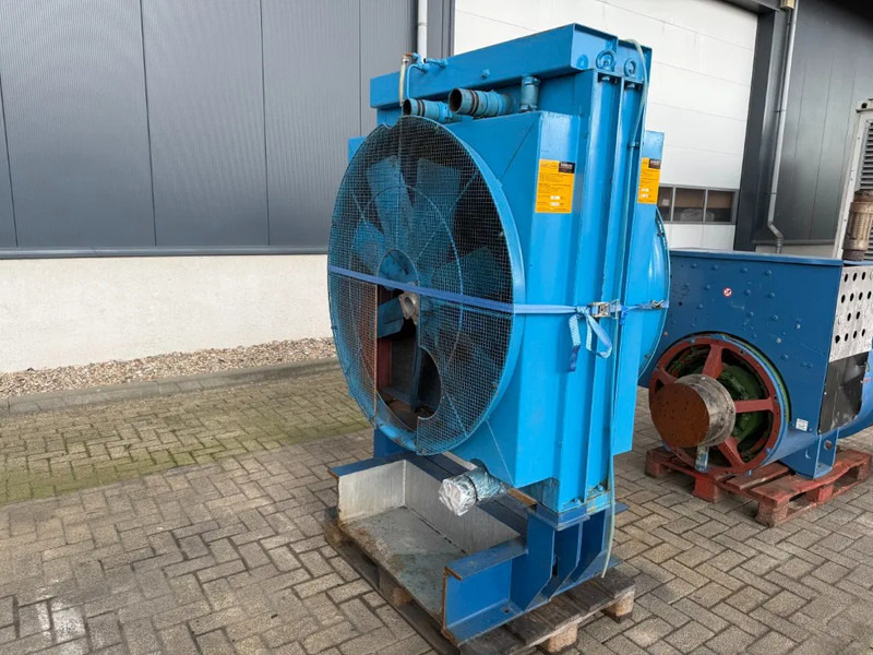 Cummins KTTA 19 G Radiateur Koeler Radiator 700 PK - Moteur pour Matériel de manutention: photos 1 Cummins KTTA 19 G Radiateur Koeler Radiator 700 PK - Moteur pour Matériel de manutention: photos 1