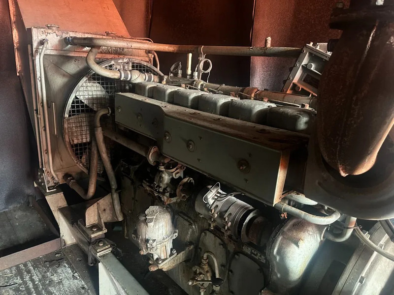 Deutz BF6M 716 AvK 200 kVA generatorset in container afzetbak haakarm - Groupe électrogène: photos 3 Deutz BF6M 716 AvK 200 kVA generatorset in container afzetbak haakarm - Groupe électrogène: photos 3
