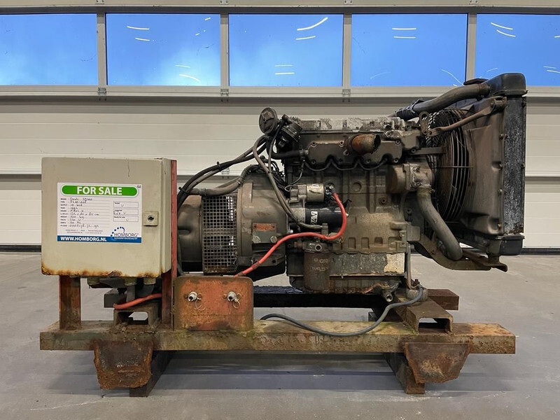 Deutz F4M 1008 SDMO 10 kVA generatorset - Groupe électrogène: photos 1 Deutz F4M 1008 SDMO 10 kVA generatorset - Groupe électrogène: photos 1