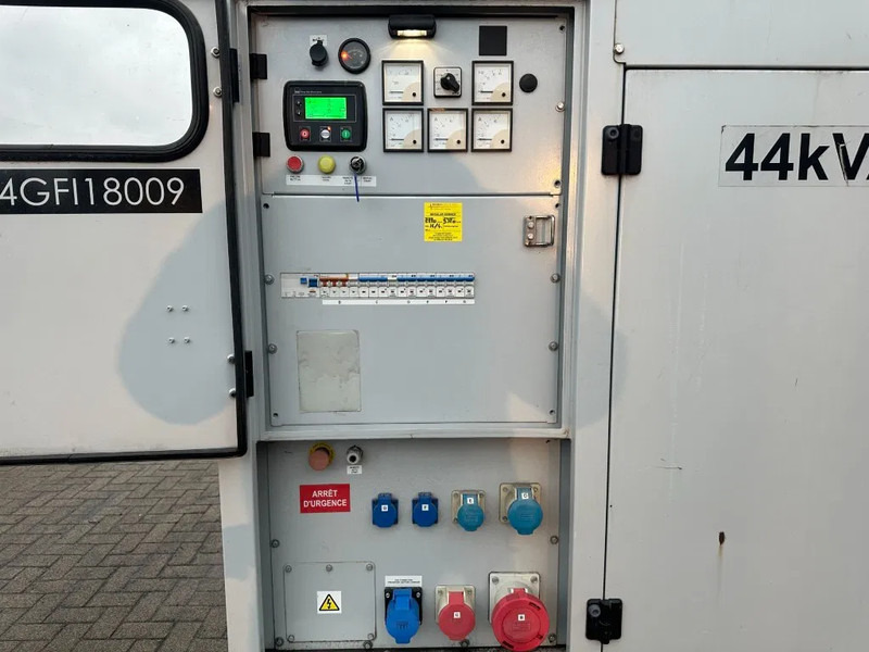 Europower EPUS44TDE Kubota Leroy Somer 44 kVA Supersilent Rental generatorset - Groupe électrogène: photos 3 Europower EPUS44TDE Kubota Leroy Somer 44 kVA Supersilent Rental generatorset - Groupe électrogène: photos 3