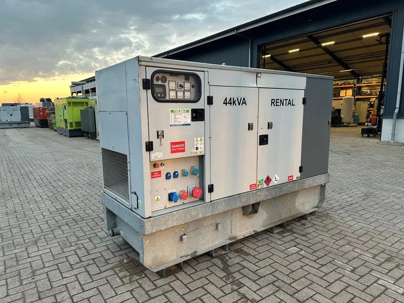 Europower EPUS44TDE Kubota Leroy Somer 44 kVA Supersilent Rental generatorset - Groupe électrogène: photos 1 Europower EPUS44TDE Kubota Leroy Somer 44 kVA Supersilent Rental generatorset - Groupe électrogène: photos 1
