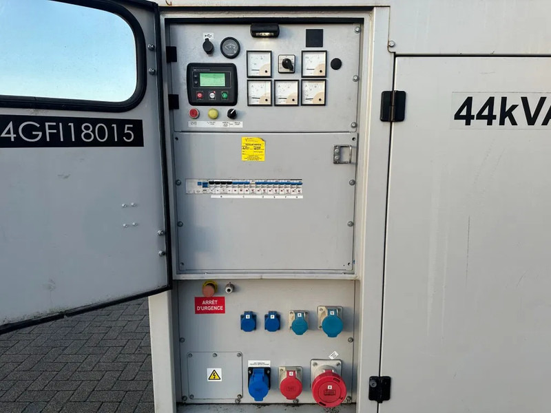 Europower EPUS44TDE Kubota Leroy Somer 44 kVA Supersilent Rental generatorset - Groupe électrogène: photos 5 Europower EPUS44TDE Kubota Leroy Somer 44 kVA Supersilent Rental generatorset - Groupe électrogène: photos 5