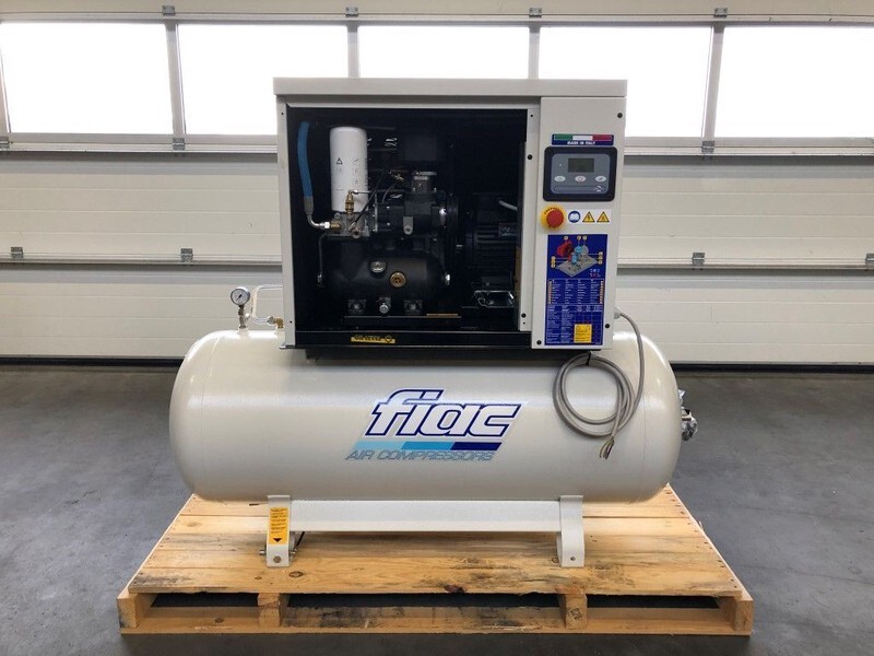 Fiac New Silver 7.5 / 300 Silent 5.5 kW 720 L / min 10 Bar Elektrische schroefcompressor met ketel - Compresseur d'air: photos 3 Fiac New Silver 7.5 / 300 Silent 5.5 kW 720 L / min 10 Bar Elektrische schroefcompressor met ketel - Compresseur d'air: photos 3