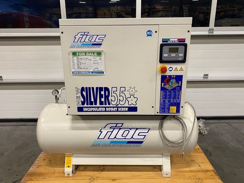 Fiac NewSilver 5.5 / 200 Silent 4 kW 450 L / min 10 Bar Elektrische Schroefcompressor met ketel - Compresseur d'air: photos 2 Fiac NewSilver 5.5 / 200 Silent 4 kW 450 L / min 10 Bar Elektrische Schroefcompressor met ketel - Compresseur d'air: photos 2