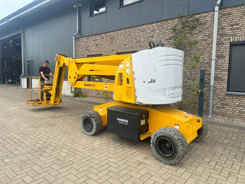 Haulotte HA15IP 15 meter werkhoogte Knikarm Elektra Hoogwerker as New ! Accu 2020 - Nacelle articulée: photos 5 Haulotte HA15IP 15 meter werkhoogte Knikarm Elektra Hoogwerker as New ! Accu 2020 - Nacelle articulée: photos 5