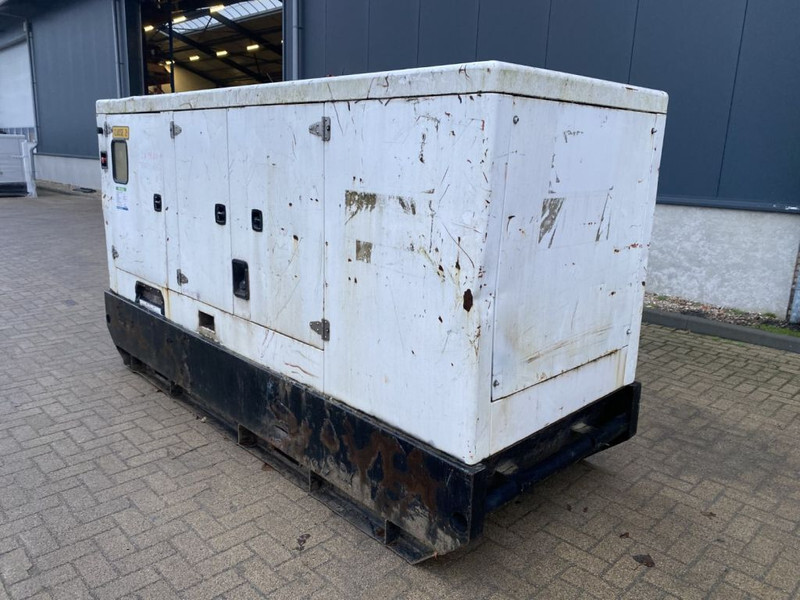 Groupe électrogène Himoinsa HFW 200 Iveco NEF 67 Stamford 200 kVA Silent generatorset: photos 6