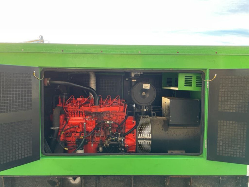 Himoinsa HMA6TAG2 Mecc Alte Spa 150 kVA Silent generatorset - Groupe électrogène: photos 2 Himoinsa HMA6TAG2 Mecc Alte Spa 150 kVA Silent generatorset - Groupe électrogène: photos 2