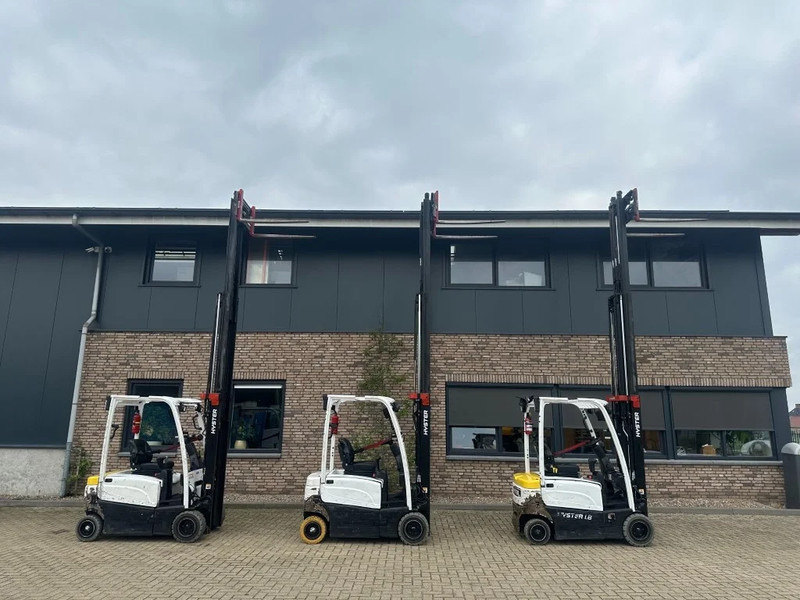 Chariot élévateur Hyster J1.8XN MWB 1.8 ton Triplex Freelift Sideshift Positioner Elektra Heftruck Accu 2023: photos 19 Chariot élévateur Hyster J1.8XN MWB 1.8 ton Triplex Freelift Sideshift Positioner Elektra Heftruck Accu 2023: photos 19