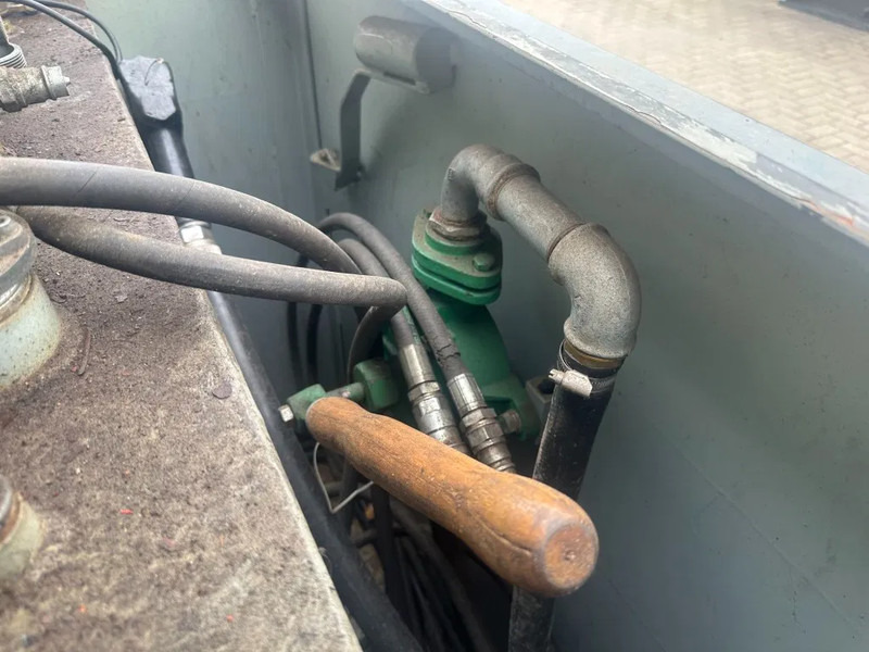 Conteneur maritime IBC Steenbergen Kiwa IBC 2000 liter dieseltank met handpomp Milieutank: photos 8
