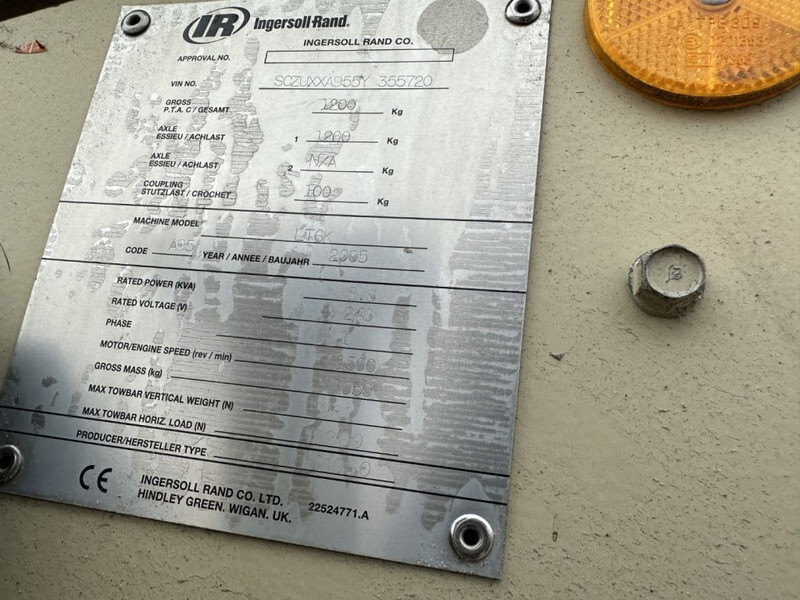 Ingersoll Rand LT6K Kubota 6 kVA Mobiele Lichtmast Aggregaat Light Tower - Mat d'éclairage: photos 4 Ingersoll Rand LT6K Kubota 6 kVA Mobiele Lichtmast Aggregaat Light Tower - Mat d'éclairage: photos 4