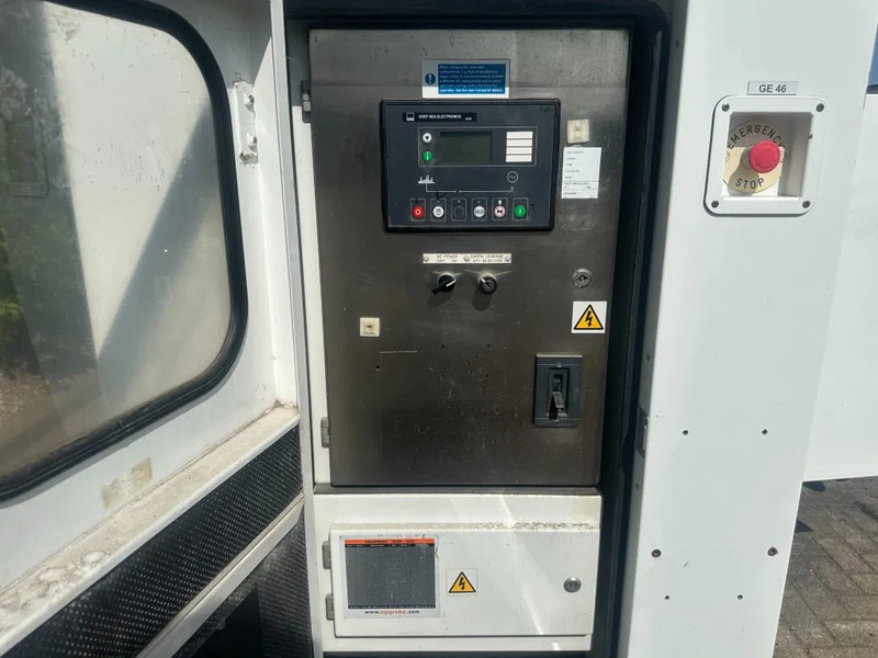 Iveco FPT NEF45 SM1A.A004 Stamford 60 kVA Silent Rental generatorset - Groupe électrogène: photos 4 Iveco FPT NEF45 SM1A.A004 Stamford 60 kVA Silent Rental generatorset - Groupe électrogène: photos 4