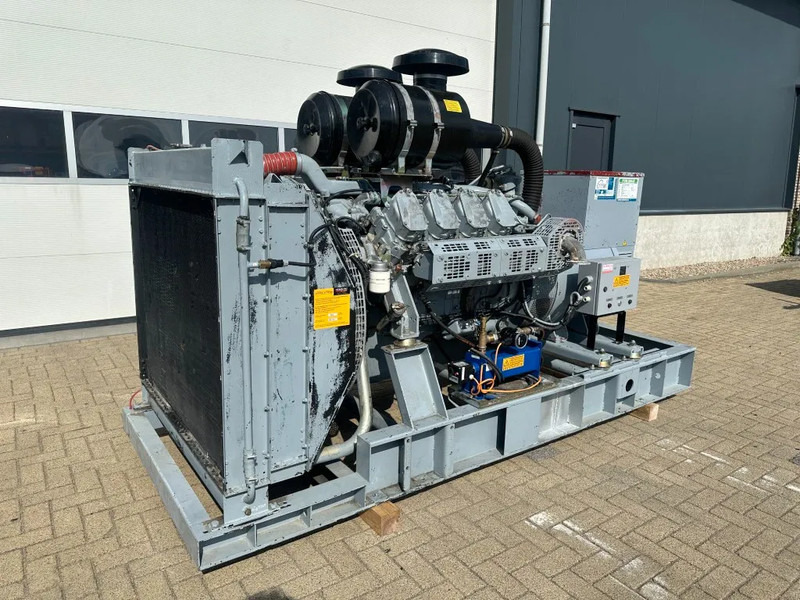 Iveco GE 8281 SRI27 00A71 Mecc Alte Spa 450 kVA generatorset ex Emergency 160 hours - Groupe électrogène: photos 4 Iveco GE 8281 SRI27 00A71 Mecc Alte Spa 450 kVA generatorset ex Emergency 160 hours - Groupe électrogène: photos 4
