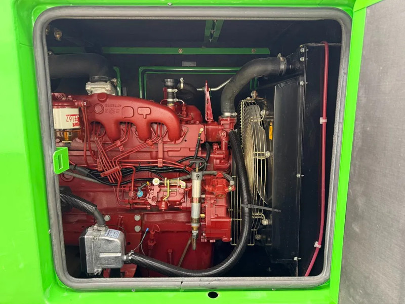 Iveco Genelec Mecc Alte Spa 60 kVA Silent Noodstroom generatorset met ATS Auto Netovername - Groupe électrogène: photos 2 Iveco Genelec Mecc Alte Spa 60 kVA Silent Noodstroom generatorset met ATS Auto Netovername - Groupe électrogène: photos 2