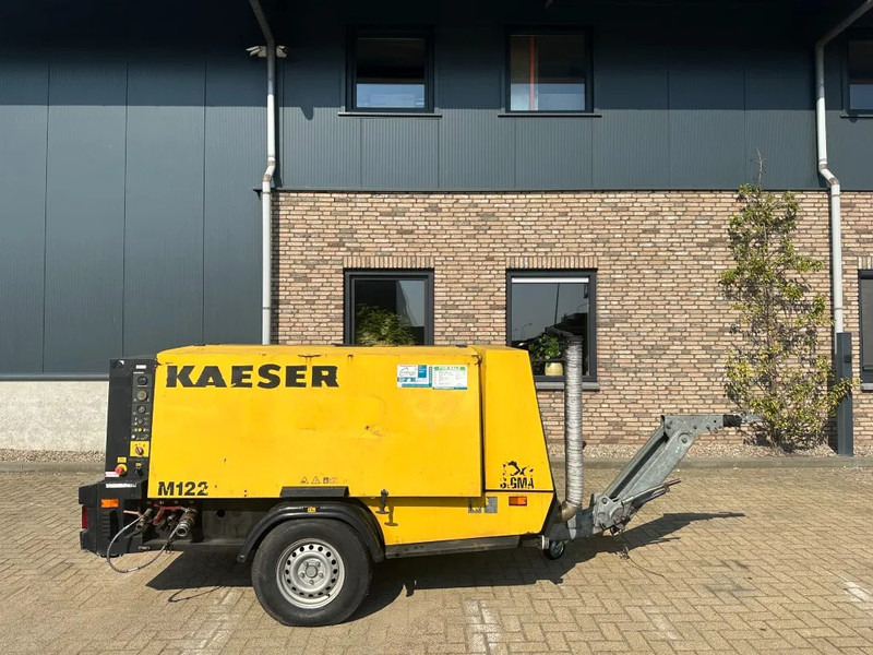 Kaeser M122 Deutz 11.1 m3 / min 10 Bar 83 kW Mobiele Diesel Compressor - Compresseur d'air: photos 1 Kaeser M122 Deutz 11.1 m3 / min 10 Bar 83 kW Mobiele Diesel Compressor - Compresseur d'air: photos 1
