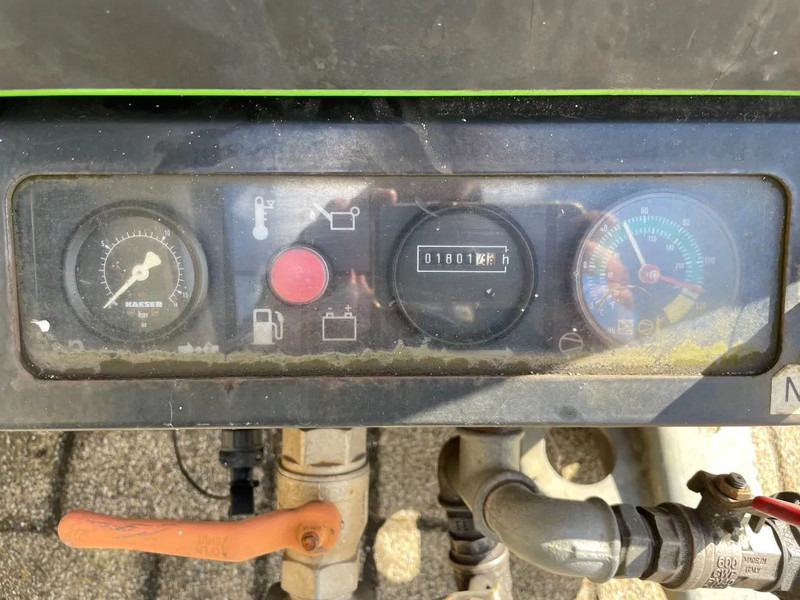 Kaeser M43 Kubota 4,2 m3 / min 7 Bar 30 kW Silent Diesel Compressor - Compresseur d'air: photos 2 Kaeser M43 Kubota 4,2 m3 / min 7 Bar 30 kW Silent Diesel Compressor - Compresseur d'air: photos 2