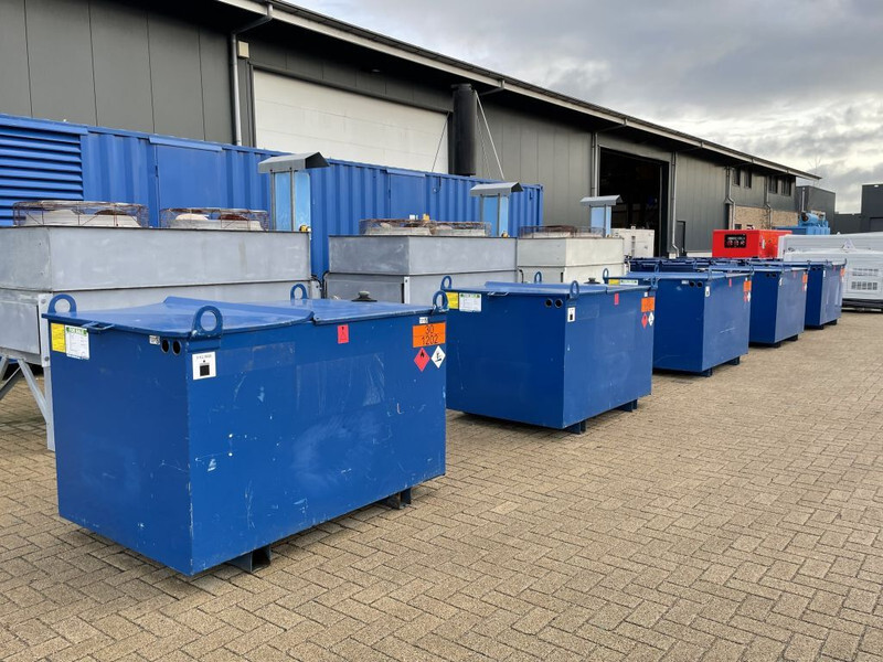 Kiwa IBC 1000 liter dieseltank met keuring - Cuve de stockage: photos 1 Kiwa IBC 1000 liter dieseltank met keuring - Cuve de stockage: photos 1