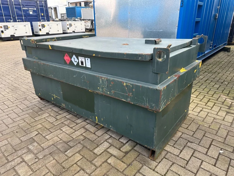 Kiwa IBC Steenbergen KIWA IBC 1500 liter dieseltank met handpomp - Cuve de stockage: photos 2 Kiwa IBC Steenbergen KIWA IBC 1500 liter dieseltank met handpomp - Cuve de stockage: photos 2