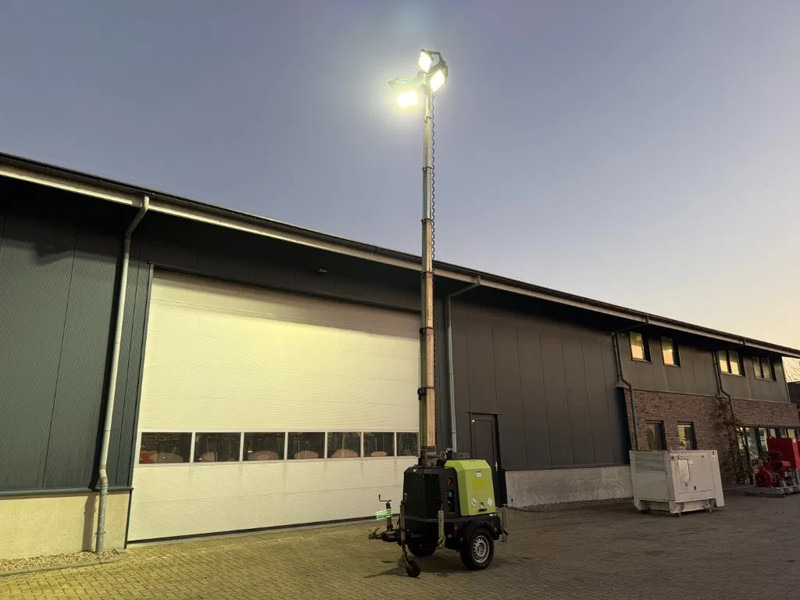 Kubota Generac V20 TowerLight 9 meter LED Lichtmast Aggregaat - Mat d'éclairage: photos 5 Kubota Generac V20 TowerLight 9 meter LED Lichtmast Aggregaat - Mat d'éclairage: photos 5