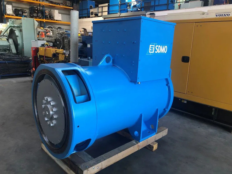 Leroy Somer SDMO 1880 kVA generatordeel SDMO 1880 kVA generatordeel op frame - Groupe électrogène: photos 1 Leroy Somer SDMO 1880 kVA generatordeel SDMO 1880 kVA generatordeel op frame - Groupe électrogène: photos 1