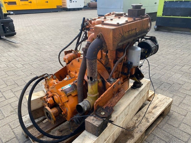 Mitsubishi S3E-2 25 PK Marine Diesel Motor met keerkoppeling - Moteur: photos 2 Mitsubishi S3E-2 25 PK Marine Diesel Motor met keerkoppeling - Moteur: photos 2