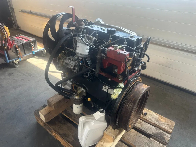 Perkins 1004-40 Diesel Engine 4 cilinder 65 PK Motor t.b.v Linde Heftruck - Moteur pour Matériel de manutention: photos 2 Perkins 1004-40 Diesel Engine 4 cilinder 65 PK Motor t.b.v Linde Heftruck - Moteur pour Matériel de manutention: photos 2