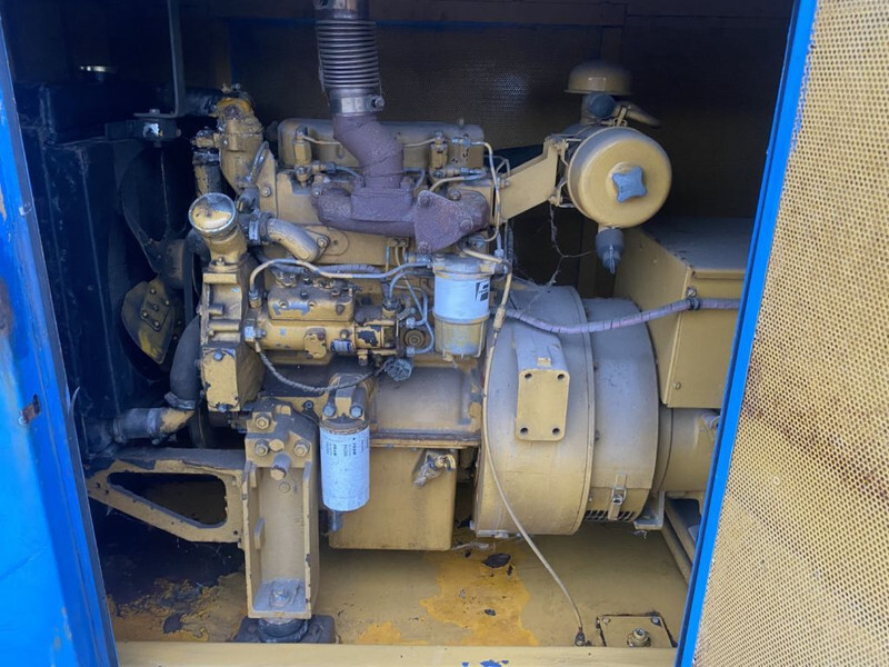 Perkins Stamford 16 kVA Silent generatorset - Groupe électrogène: photos 3 Perkins Stamford 16 kVA Silent generatorset - Groupe électrogène: photos 3