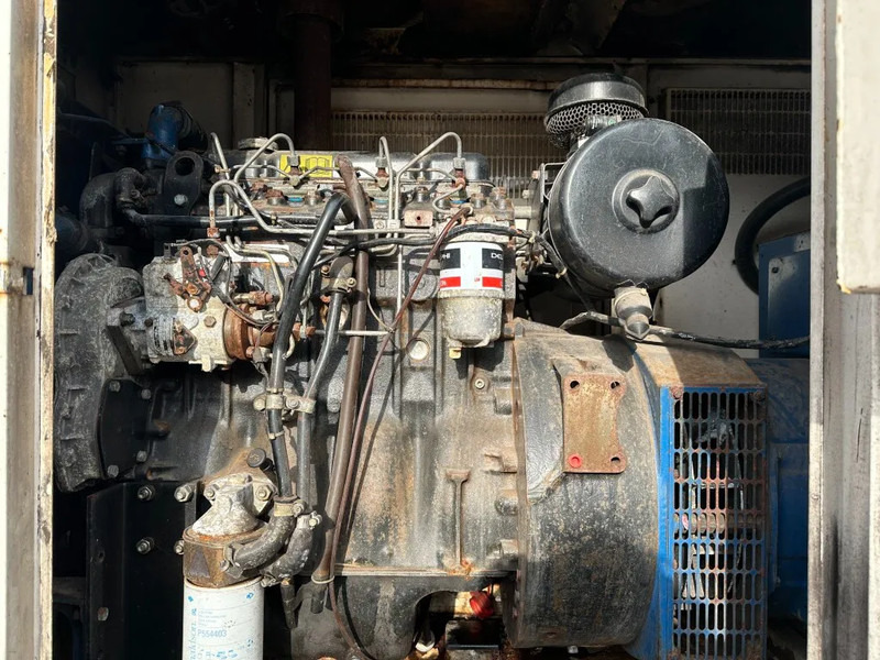Groupe électrogène Perkins T4.236 FG Wilson Stamford 60 kVA Silent generatorset: photos 7