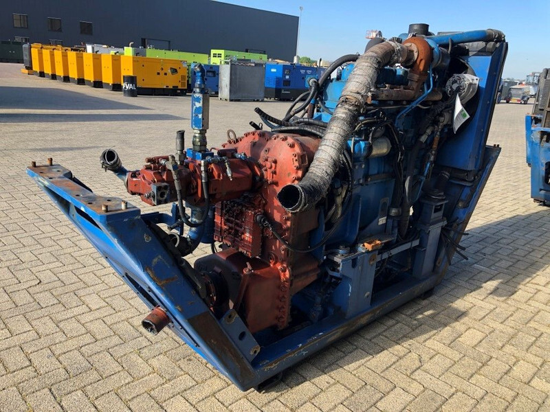 Moteur Sisu Valmet Diesel 74.234 ETA 181 HP diesel enine with ZF gearbox: photos 9