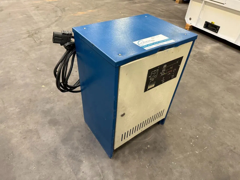 Still 1.5 ton Duplex Freelift Sideshift Elektra Heftruck - Chariot élévateur électrique: photos 5 Still 1.5 ton Duplex Freelift Sideshift Elektra Heftruck - Chariot élévateur électrique: photos 5