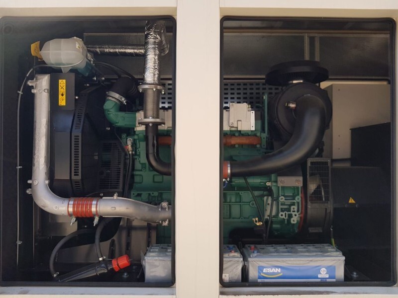 Volvo 275 kVA TAD 734 GE Stamford Supersilent generatorset New ! - Groupe électrogène: photos 3 Volvo 275 kVA TAD 734 GE Stamford Supersilent generatorset New ! - Groupe électrogène: photos 3