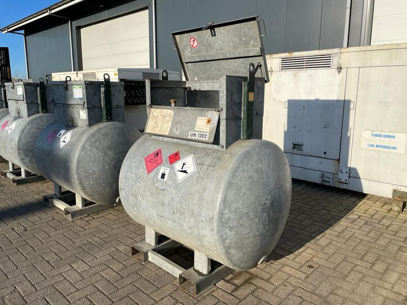 Dieseltank Rietberg 1000 liter Dieseltank Gegalvaniseerd IBC met keuring ! - Cuve de stockage: photos 2 Dieseltank Rietberg 1000 liter Dieseltank Gegalvaniseerd IBC met keuring ! - Cuve de stockage: photos 2