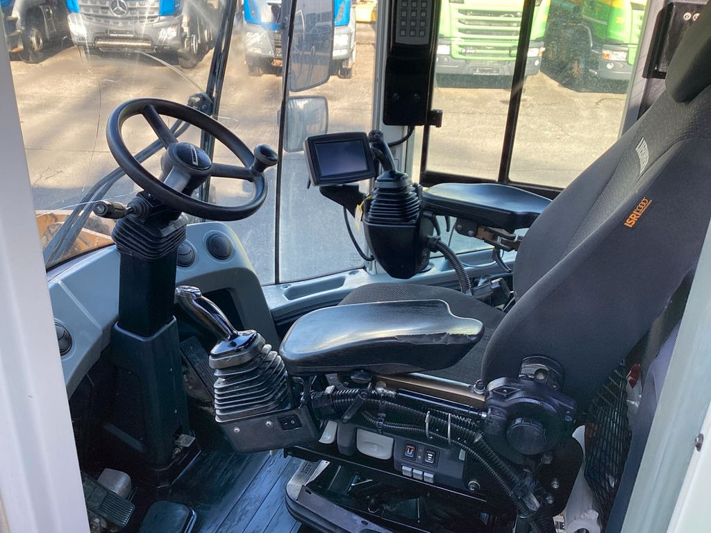 Liebherr L580 Xpower IV Zentralschmierung 5,4 kubik Schau - Chargeuse sur pneus: photos 5 Liebherr L580 Xpower IV Zentralschmierung 5,4 kubik Schau - Chargeuse sur pneus: photos 5