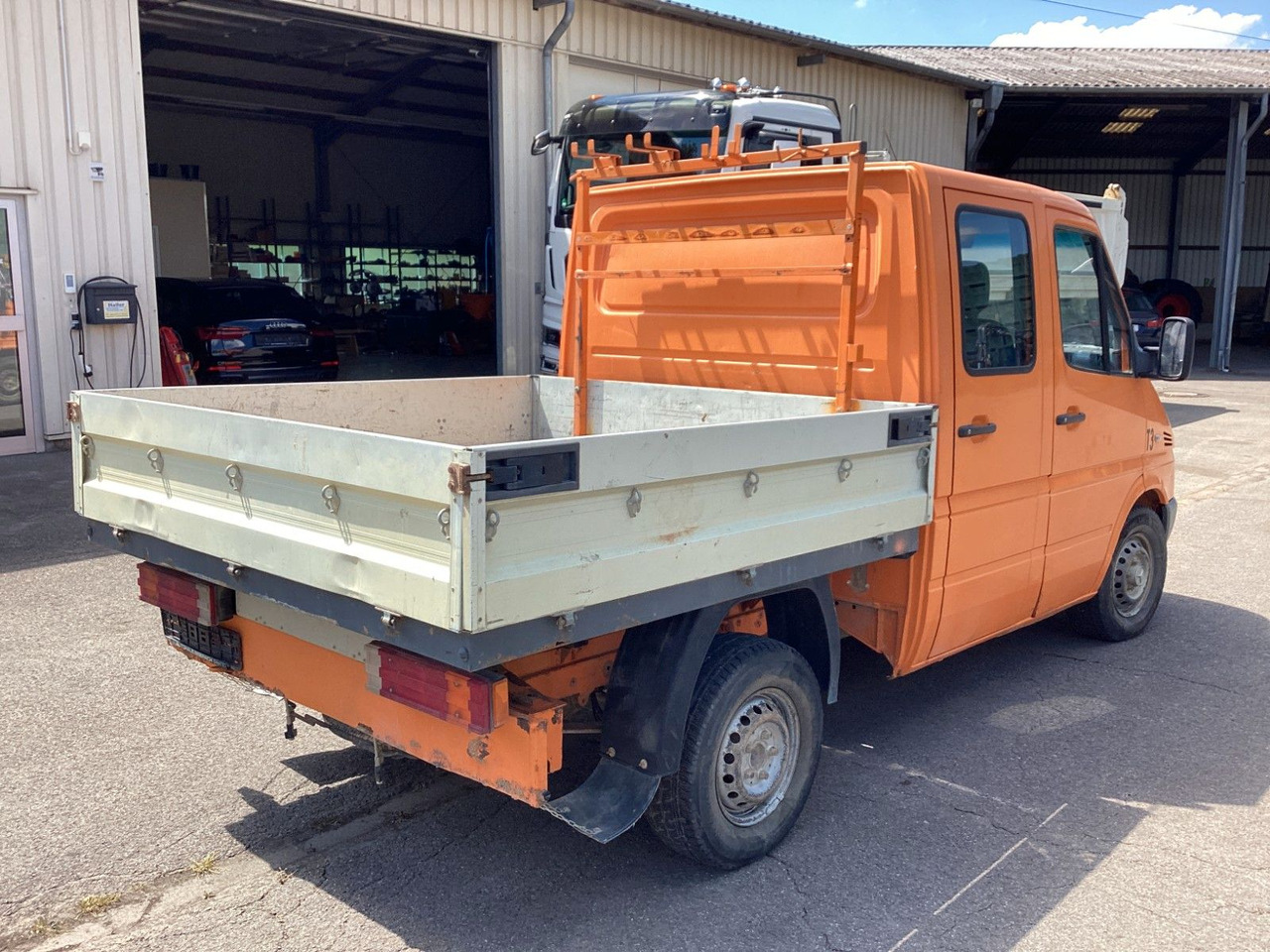 Mercedes-Benz Sprinter Pritsche Doka 211 CDI - Utilitaire plateau, Utilitaire double cabine: photos 4 Mercedes-Benz Sprinter Pritsche Doka 211 CDI - Utilitaire plateau, Utilitaire double cabine: photos 4