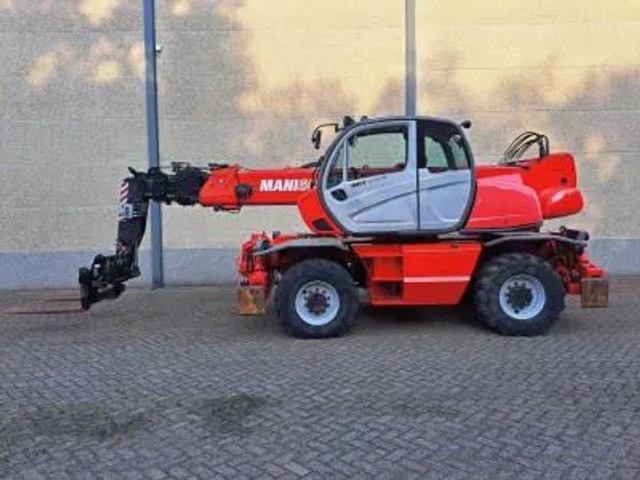 Manitou MRT 2150+ Privilege All-Terrain Rotating Telehandler (2015) - Chargeuse: photos 4 Manitou MRT 2150+ Privilege All-Terrain Rotating Telehandler (2015) - Chargeuse: photos 4