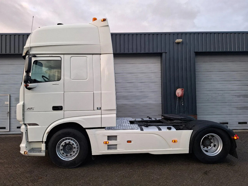 DAF XF 460 NL TREKKER - Tracteur routier: photos 3 DAF XF 460 NL TREKKER - Tracteur routier: photos 3