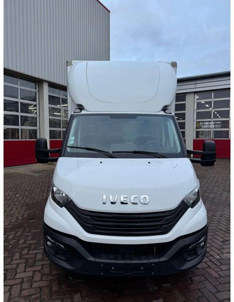 Iveco Daily 35S18 EURO 6 - Fourgon grand volume: photos 2 Iveco Daily 35S18 EURO 6 - Fourgon grand volume: photos 2