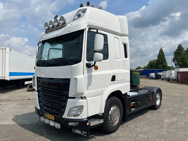 DAF CF 460 FT EURO 6 9 TN VOORAS RETARDER - Tracteur routier: photos 1 DAF CF 460 FT EURO 6 9 TN VOORAS RETARDER - Tracteur routier: photos 1