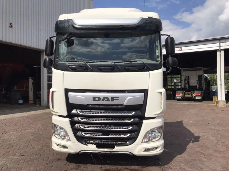DAF XF 480 FT EURO 6 - Tracteur routier: photos 2 DAF XF 480 FT EURO 6 - Tracteur routier: photos 2