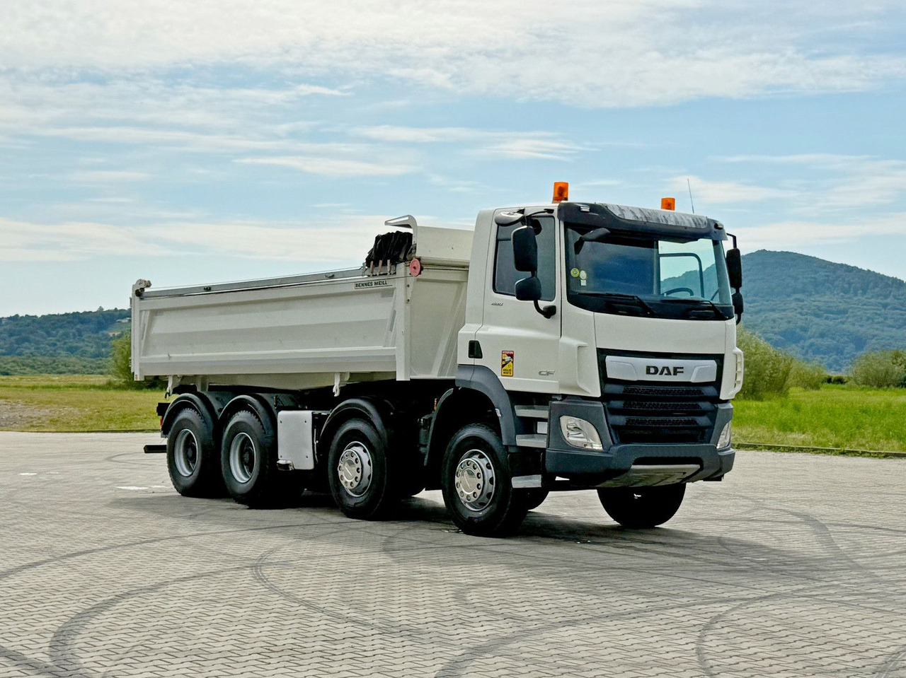 DAF CF 480 * Kipper 6,00 m + BORDMATIC/ 8x4 * TOP - Camion benne, Camion grue: photos 2 DAF CF 480 * Kipper 6,00 m + BORDMATIC/ 8x4 * TOP - Camion benne, Camion grue: photos 2