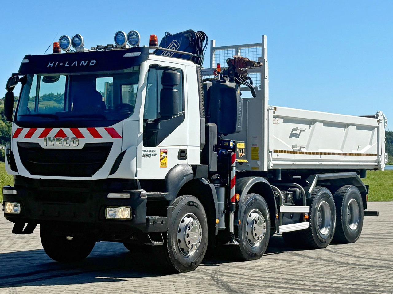 Iveco TRAKKER 450 * FASSI F215A.0.22 + FUNK / 8x4 *TOP - Camion benne, Camion grue: photos 5 Iveco TRAKKER 450 * FASSI F215A.0.22 + FUNK / 8x4 *TOP - Camion benne, Camion grue: photos 5