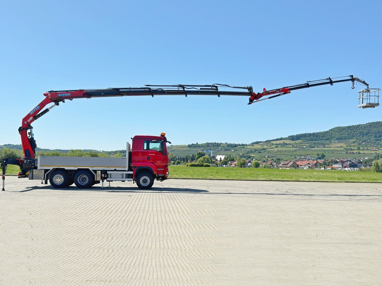 MAN TGS 28.480 * EFFER 255/5S + JIB 3S + FUNK * TOP - Camion grue: photos 5 MAN TGS 28.480 * EFFER 255/5S + JIB 3S + FUNK * TOP - Camion grue: photos 5