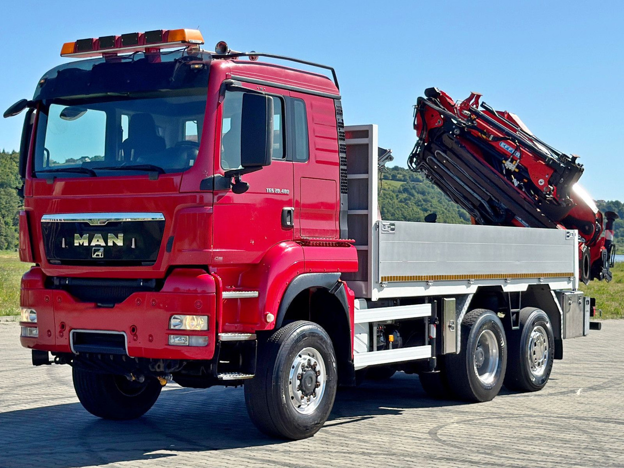 MAN TGS 28.480 * EFFER 255/5S + JIB 3S + FUNK * TOP - Camion grue: photos 4 MAN TGS 28.480 * EFFER 255/5S + JIB 3S + FUNK * TOP - Camion grue: photos 4