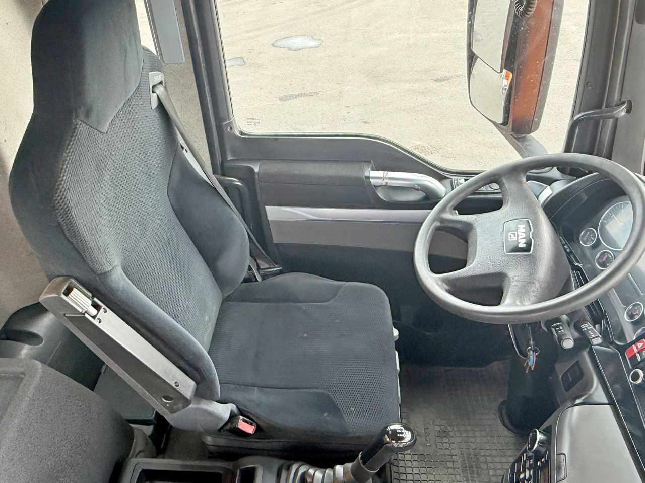 Camion benne MAN TGS 35.360 KIPPER * 8x6 * TOPZUSTAND: photos 9 Camion benne MAN TGS 35.360 KIPPER * 8x6 * TOPZUSTAND: photos 9