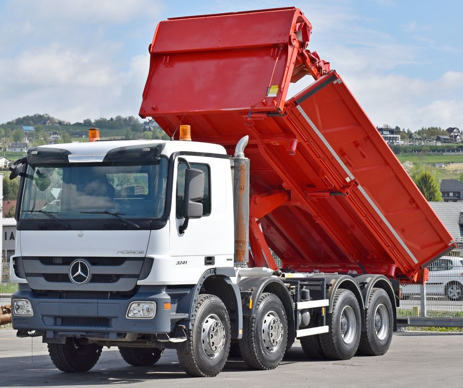 Mercedes-Benz ACTROS 3241 Kipper 5,70m + BORDMATIC / 8x4 - Camion benne: photos 3 Mercedes-Benz ACTROS 3241 Kipper 5,70m + BORDMATIC / 8x4 - Camion benne: photos 3