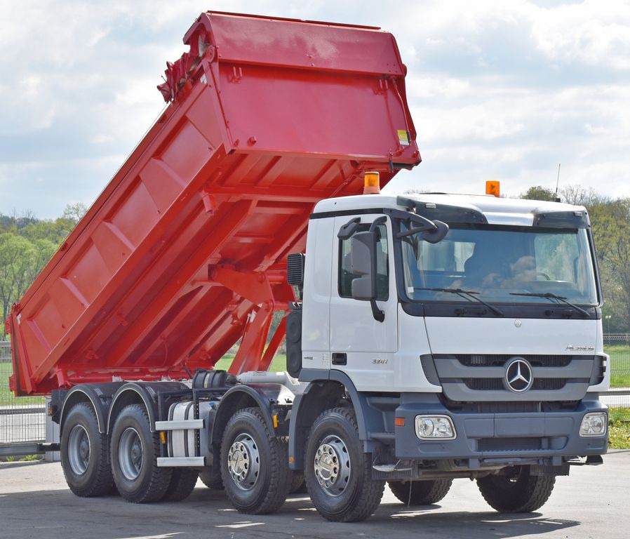 Mercedes-Benz ACTROS 3241 Kipper 5,70m + BORDMATIC / 8x4 - Camion benne: photos 4 Mercedes-Benz ACTROS 3241 Kipper 5,70m + BORDMATIC / 8x4 - Camion benne: photos 4