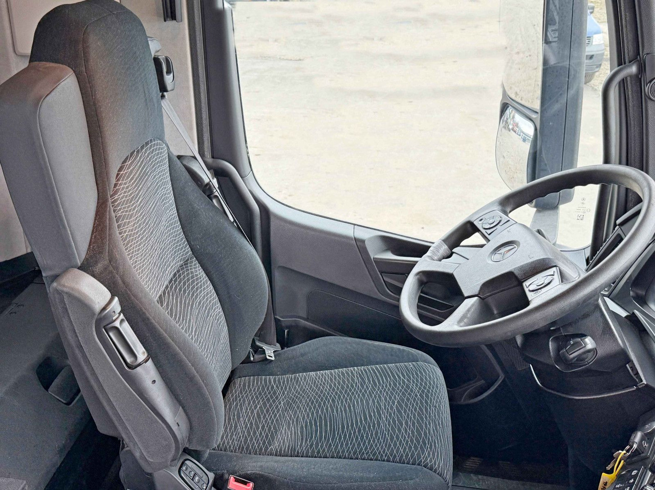 Camion benne Mercedes-Benz AROCS 3246* KIPPER / 8x4 * TOPZUSTAND: photos 11 Camion benne Mercedes-Benz AROCS 3246* KIPPER / 8x4 * TOPZUSTAND: photos 11