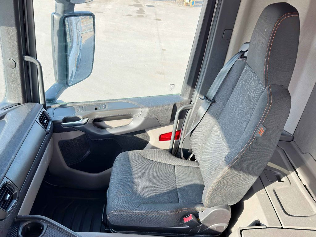 Camion benne Scania G 410 * Kipper + BORDMATIC* TOPZUSTAND / 8x4 Scania G 410 * Kipper + BORDMATIC* TOPZUSTAND / 8x4: photos 10