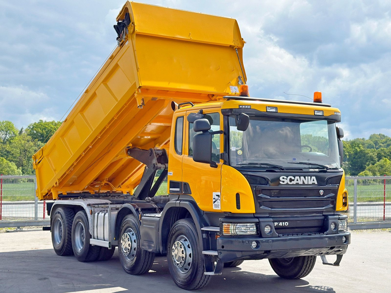 Scania P 410 Kipper 6,00m * 8x4 * TOPZUSTAND ! Scania P 410 Kipper 6,00m * 8x4 * TOPZUSTAND ! - Camion benne: photos 4 Scania P 410 Kipper 6,00m * 8x4 * TOPZUSTAND ! Scania P 410 Kipper 6,00m * 8x4 * TOPZUSTAND ! - Camion benne: photos 4