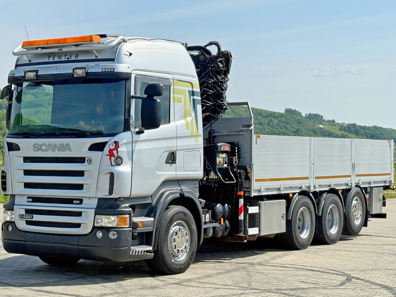 Scania R480 PRITSCHE 6,85m *HIAB 377 E-8 HIPRO/FUNK*8x4 - Camion grue: photos 3 Scania R480 PRITSCHE 6,85m *HIAB 377 E-8 HIPRO/FUNK*8x4 - Camion grue: photos 3